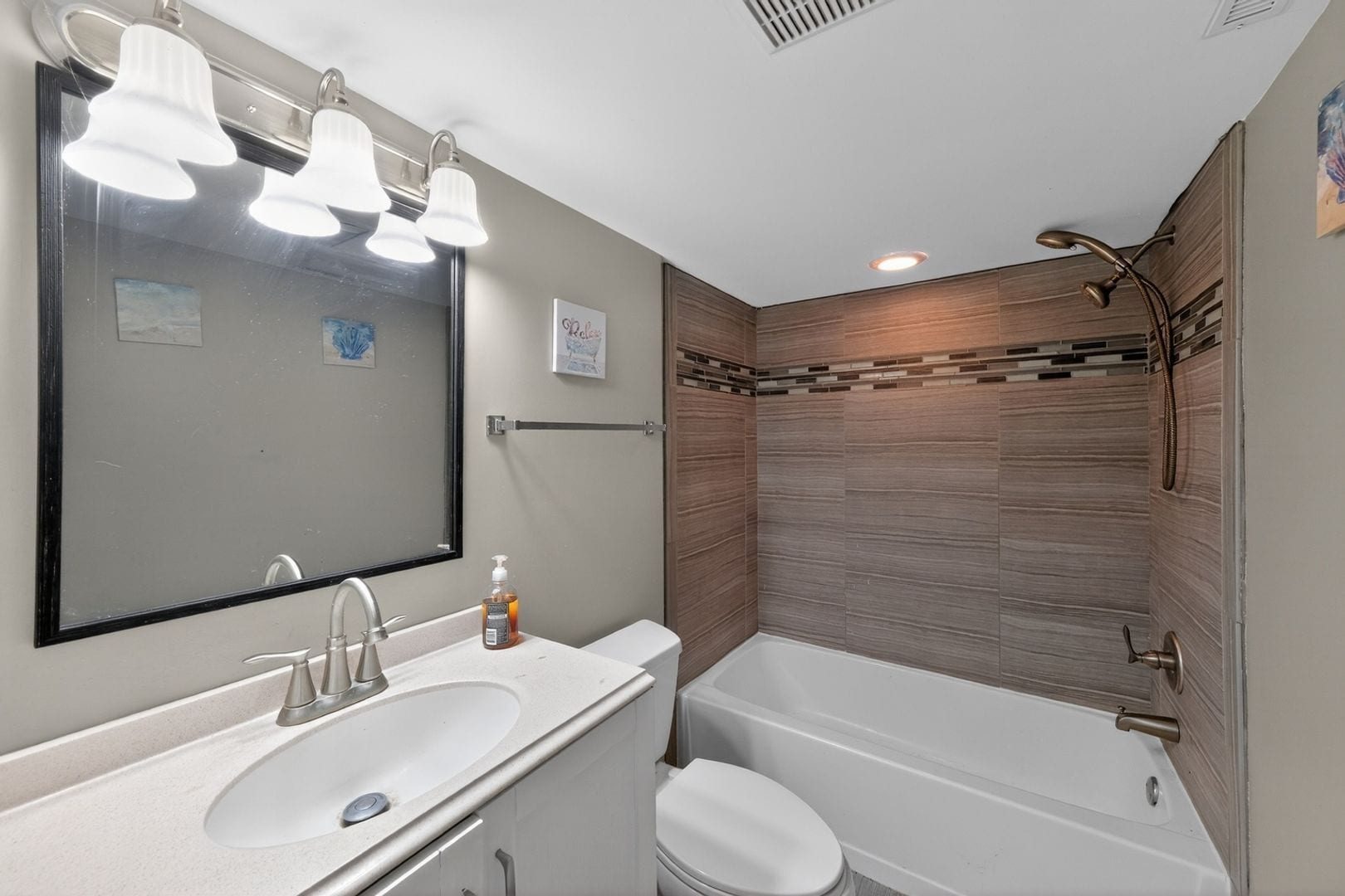 Building Photo - 3561 Sunrise Dr