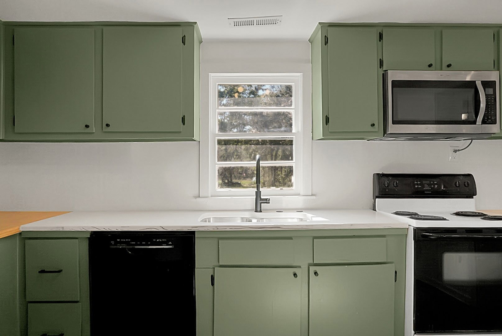 Kitchen - 2735 Exchange Landing Rd