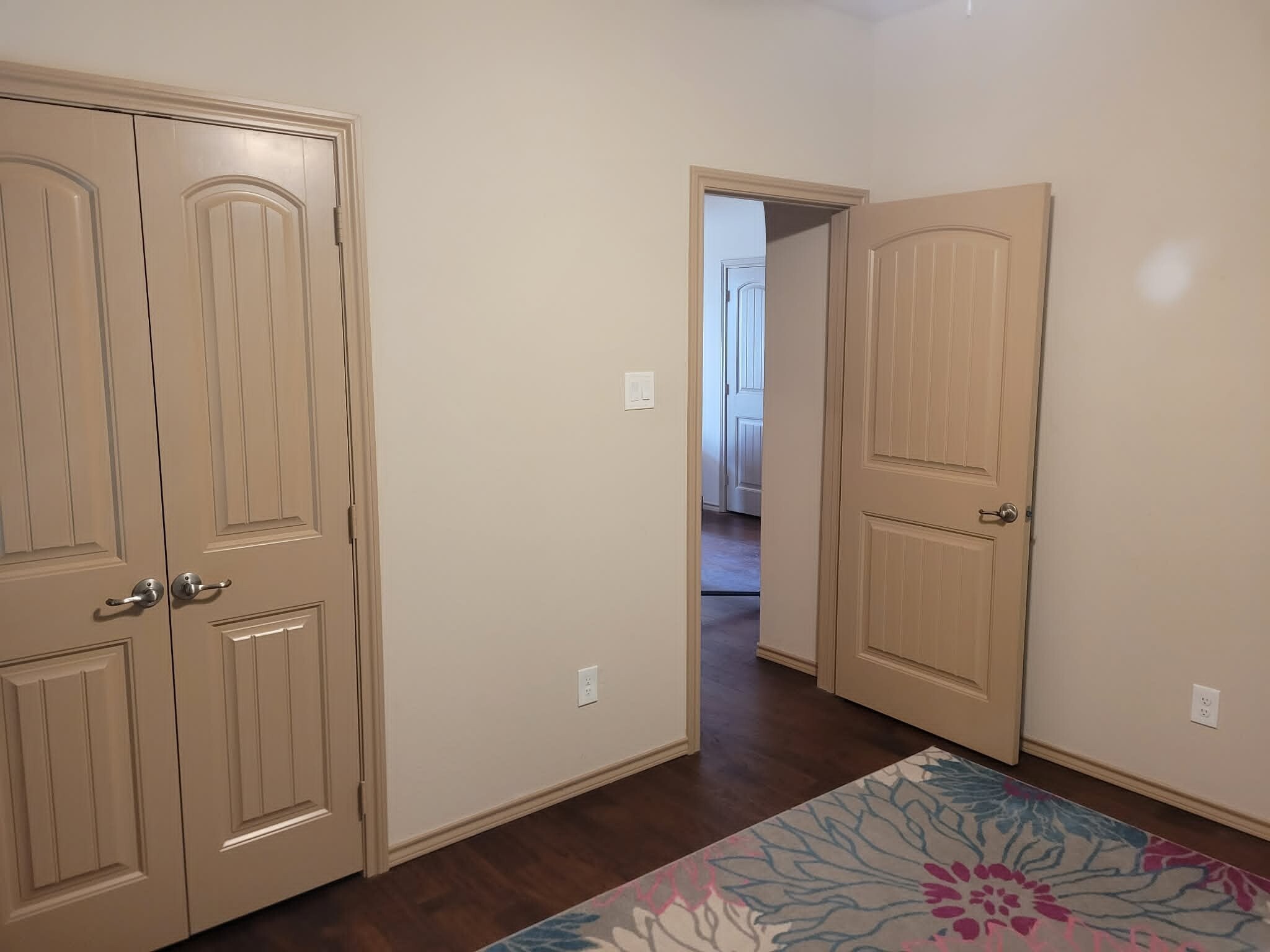 Building Photo - 5833 Tuleys Creek Dr