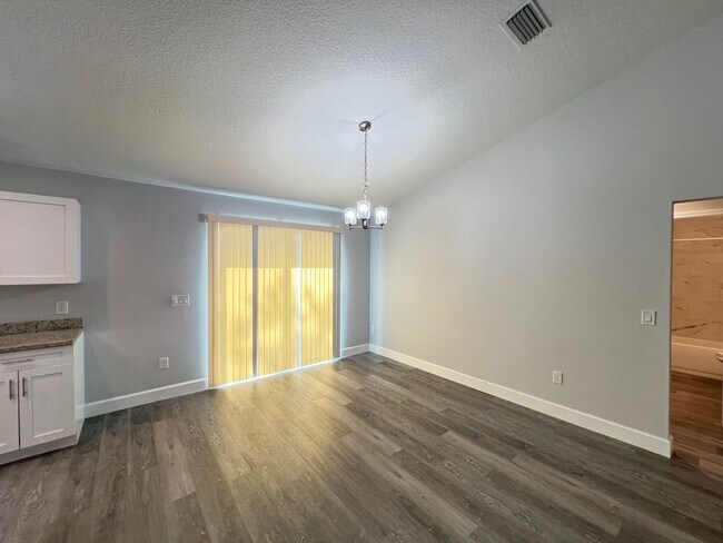 Building Photo - 3 BD/2BA Home in Dunnellon!