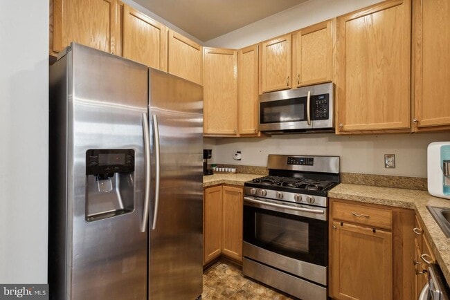 Building Photo - 15211 Lancashire Dr