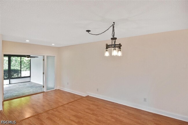 Building Photo - 4295 Island Cir