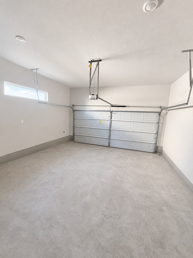 Building Photo - 436 Northwood Dr