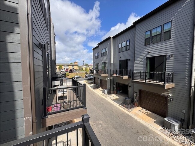 Building Photo - 3047 Terroir Ln