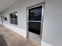 Building Photo - 100 El Camino Dr