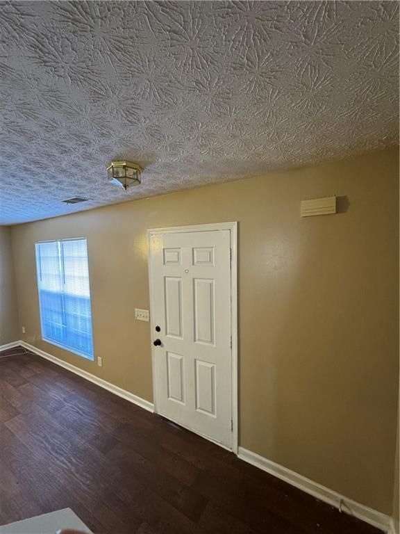 Building Photo - 5869 Strathmoor Manor Cir