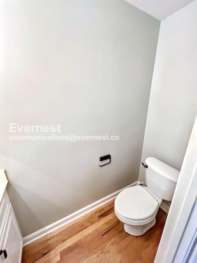 Building Photo - 8002 St Charles Square