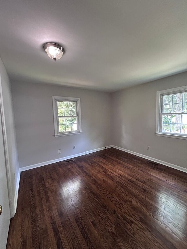 Building Photo - Updated 3-Bedroom Home for Rent | Southsid...