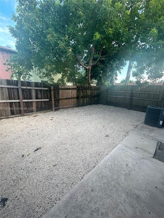 Building Photo - 3876 NW 207 St Rd