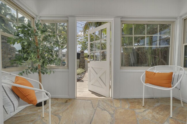 Building Photo - 1072 Johnson Ave