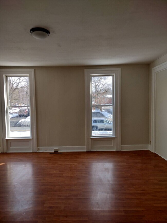 Building Photo - 249 S Peterboro St