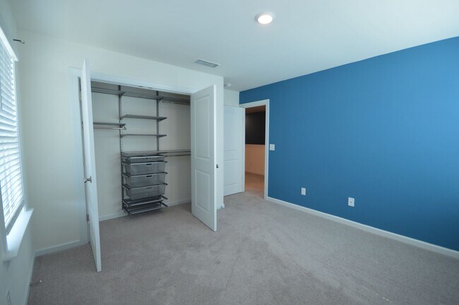 Building Photo - 7016 Gentle Pine Pl