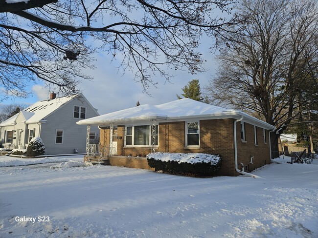 Building Photo - 1168 Reed St