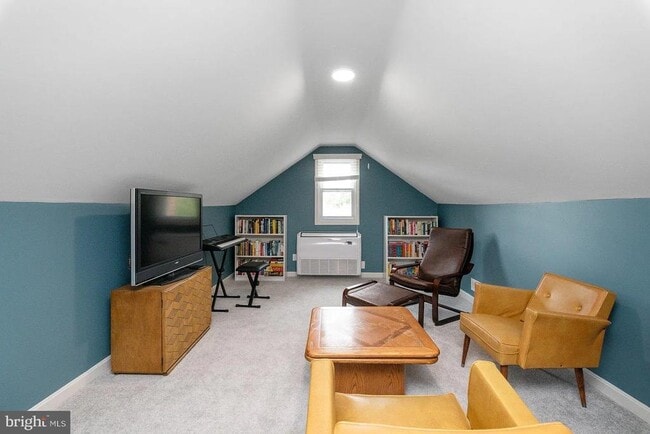 Building Photo - 3302 Orlando Ave