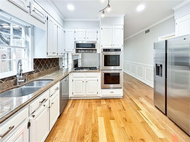 Building Photo - 4515 N Slope Cir