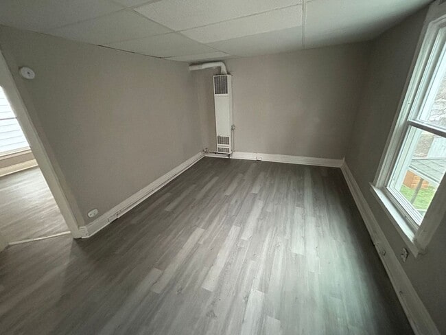 Building Photo - 417 Utah St