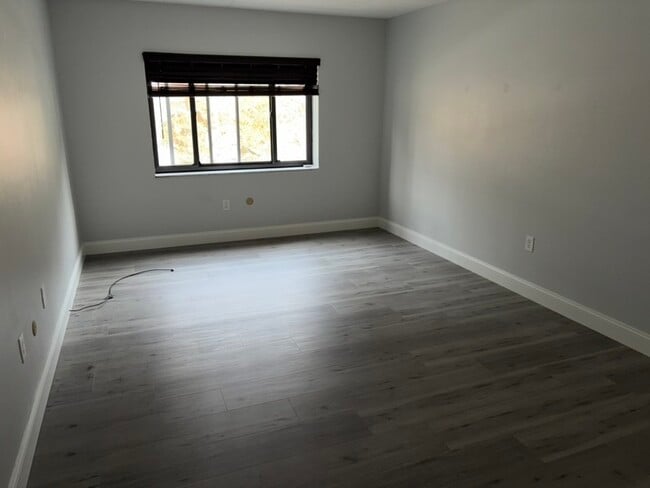 Building Photo - 3457 Evergreen Rd