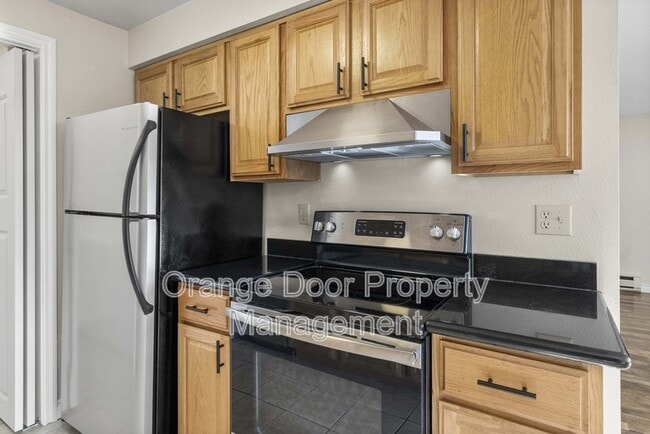 Building Photo - 7304 N Skyview Pl