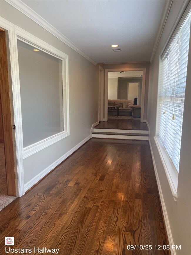 Building Photo - 903 Sugarfield Ct