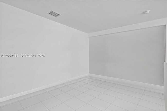 Building Photo - 6362 Collins Ave