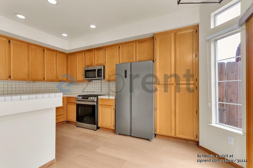 Building Photo - 110 Scotts Valley