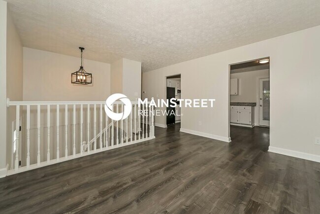 Building Photo - 3 Bedroom Pet-Friendly Home in Knoxville, TN with Main Street Renewal