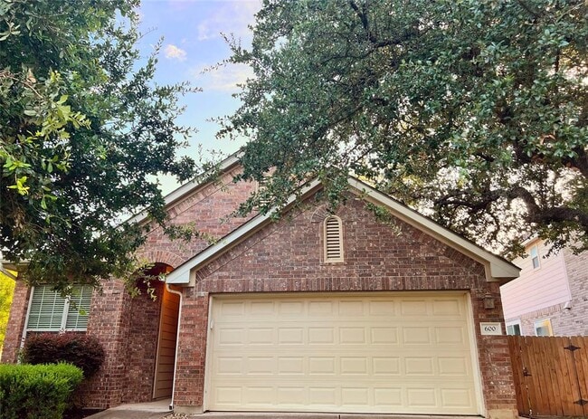Primary Photo - 600 Spanish Oak Terrace