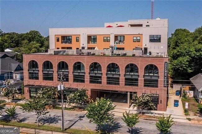 Building Photo - 112 Rogers St NE