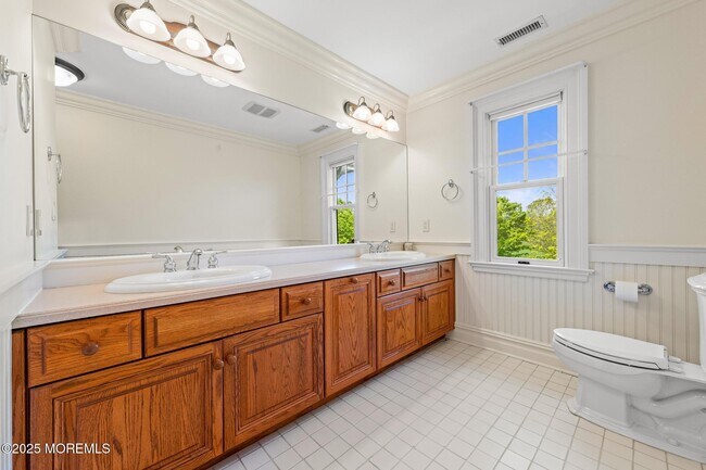 Building Photo - 13 Driftwood Ln