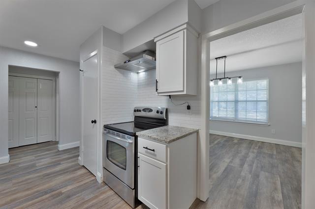 Building Photo - 8914 Doliver Dr
