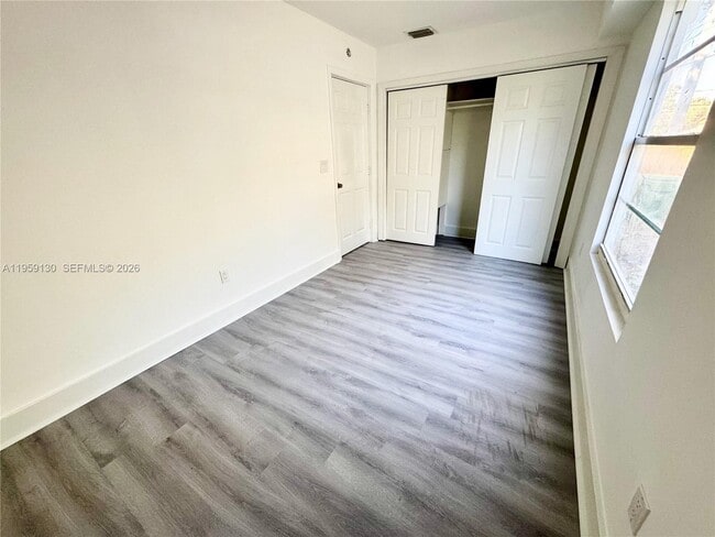 Building Photo - 7528 NE 3rd Ct