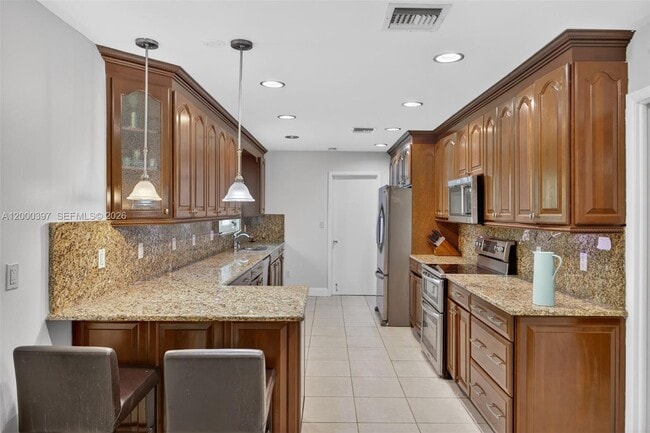 Building Photo - 7690 SW 128th St