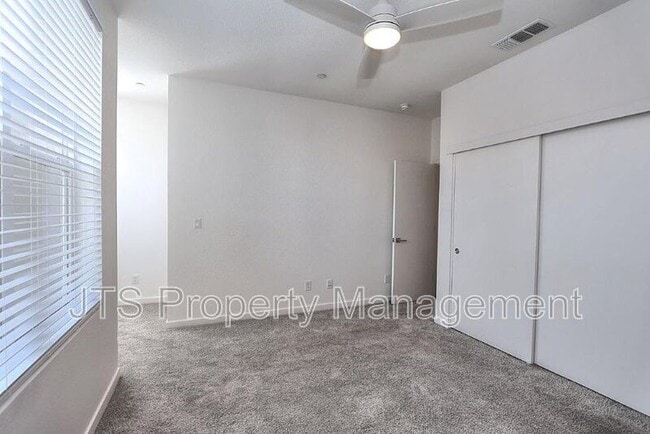 Building Photo - 396 Midstream Ln