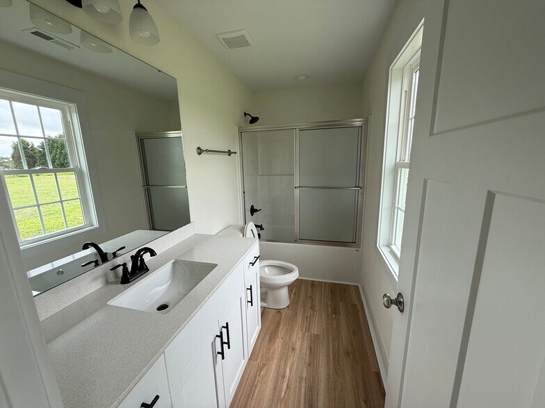 Building Photo - 1359 Benson Hardee Rd