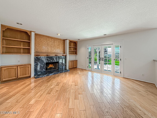 Building Photo - 12057 Falcon Crest Way