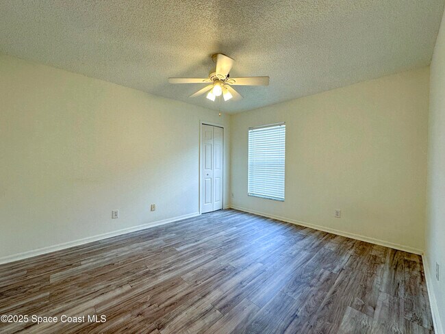 Building Photo - 2406 Deercroft Dr