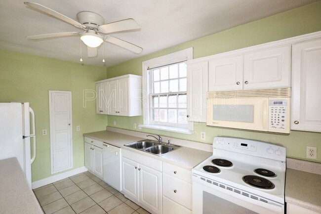 Building Photo - 4007 Park Ave