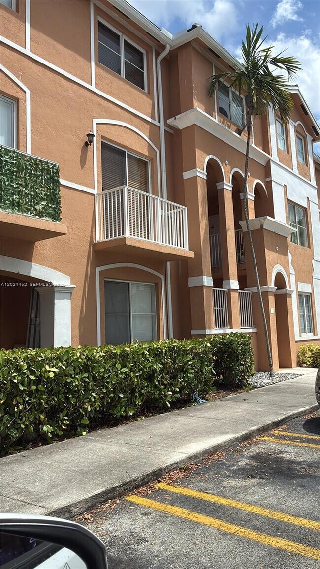 Building Photo - 7250 NW 177th St