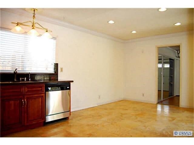 Building Photo - 14681 Comet St