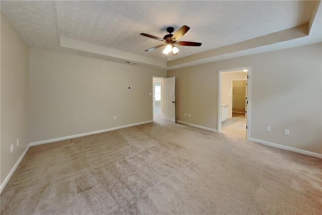 Building Photo - 7435 Calm Springs Dr
