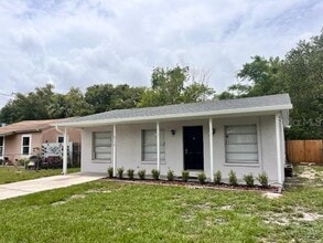 Building Photo - 8518 N Lynn Ave
