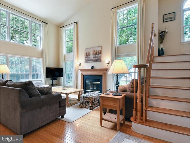 Building Photo - 27 Bodine Dr