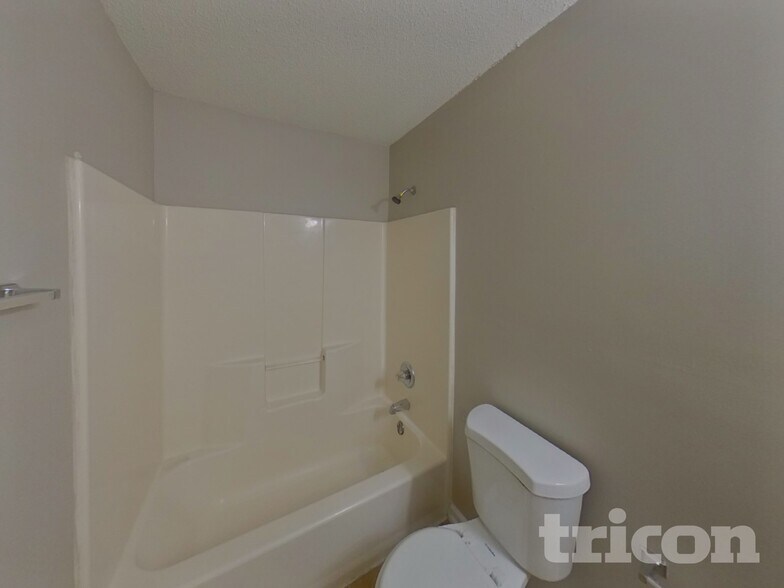 Building Photo - 5324 Brickleberry Way