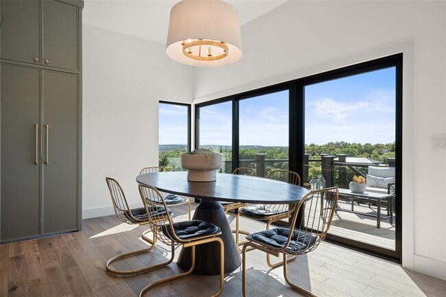 Building Photo - 5914 Cape Coral Dr