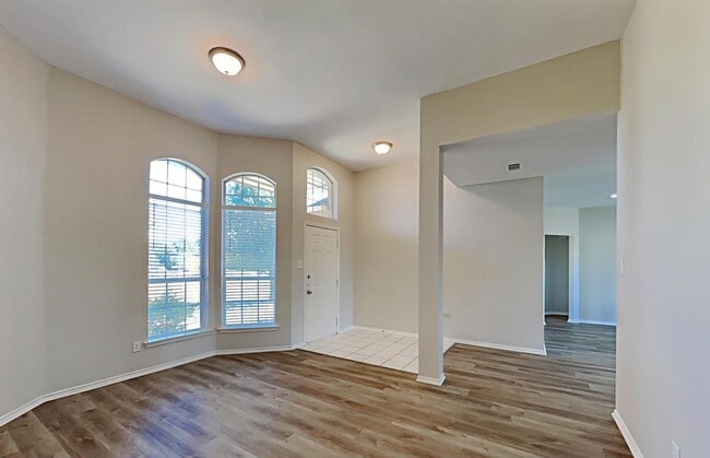 Building Photo - AVAILABLE NOW