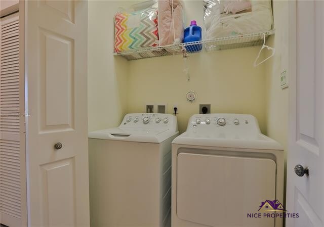 Building Photo - 4033 Devenshire Ct