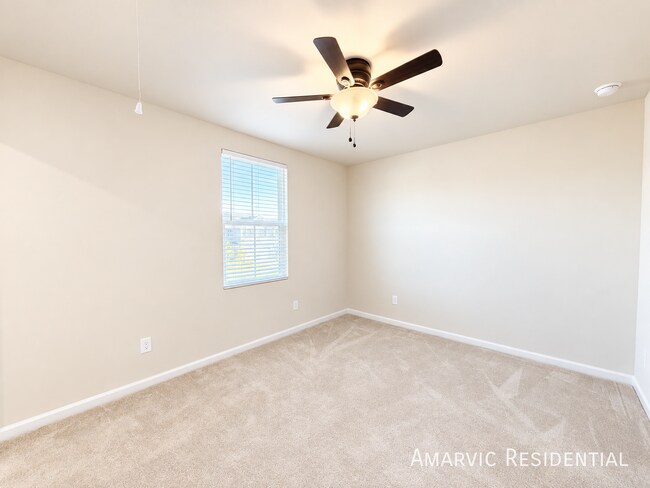Building Photo - 228 Nepeta Dr