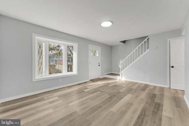 Building Photo - 6 Magnolia Ct