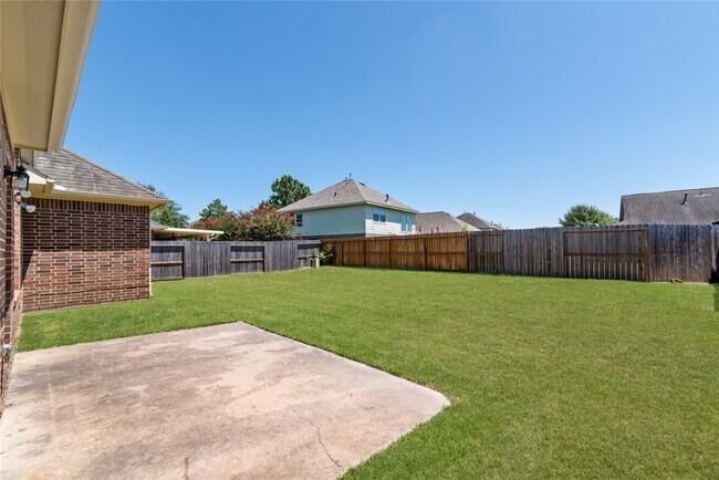 Building Photo - 24822 Dutton Point Dr