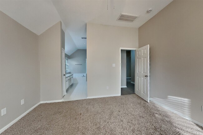 Building Photo - 16902 Canyon Ridge Ct